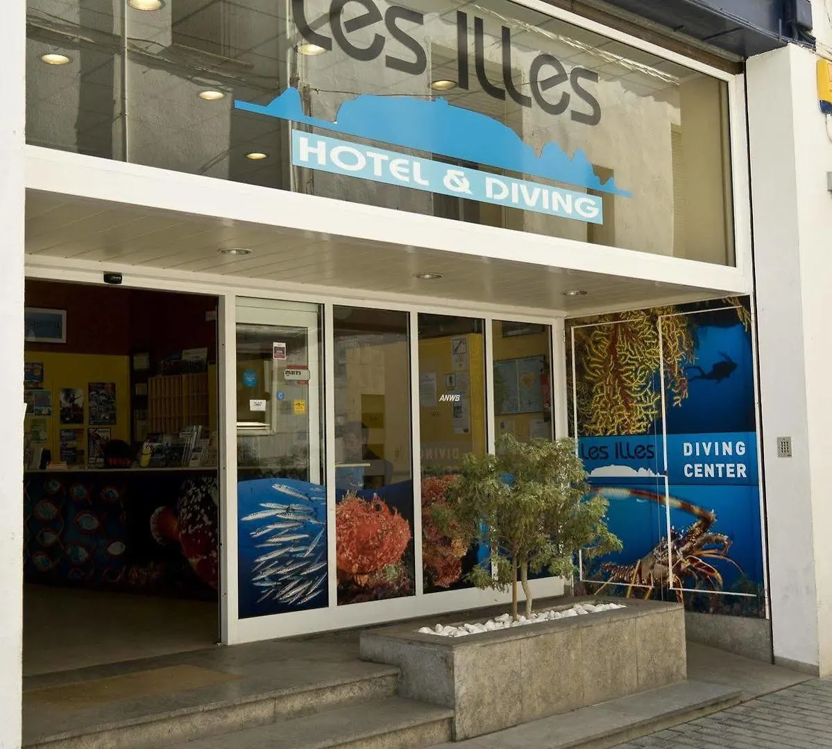***  Hotel & Diving Les Illes Л'Эстартит Испания
